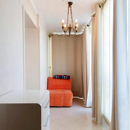 Apartman Moderne A Avec Balcon Et Vue Sur La 55 M² Cannes
