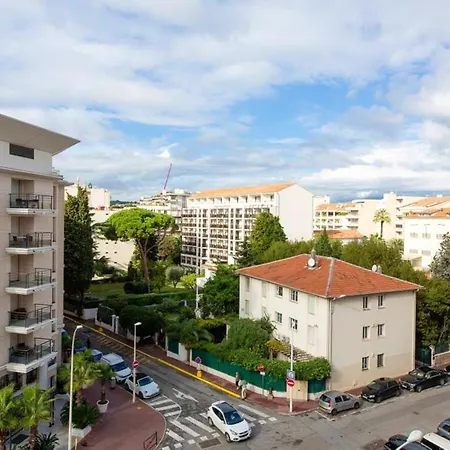 Moderne A Avec Balcon Et Vue Sur La 55 M² Apartman